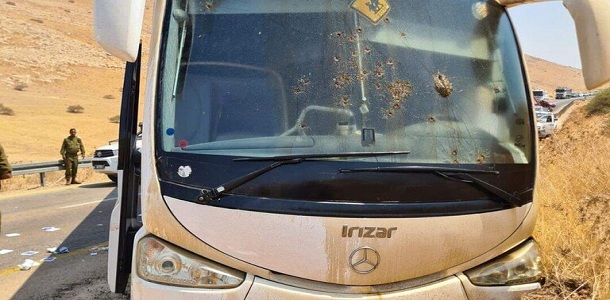  اصابات في هجوم استهدف حافلة اسرائيلية في غور الأردن 