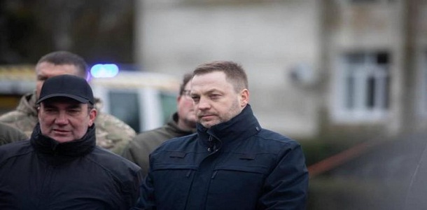 مصرع وزير الداخلية الاوكراني ونائبه بتحطم مروحية قرب كييف


