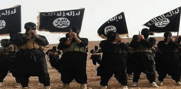 مقتل عنصر من داعش جراء استهداف التنظيم موقعا للجيش النظامي بريف دير الزور
