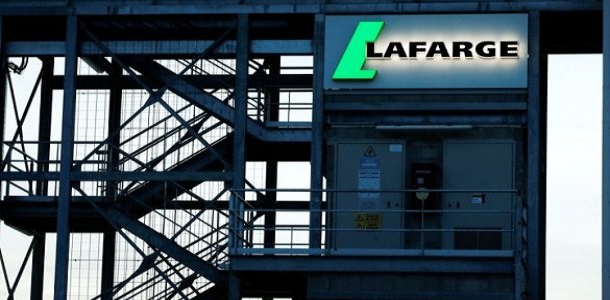 القضاء الفرنسي يؤجل النظر بالدعوى ضد شركة "لافارج" بسبب أنشطتها في سورية

