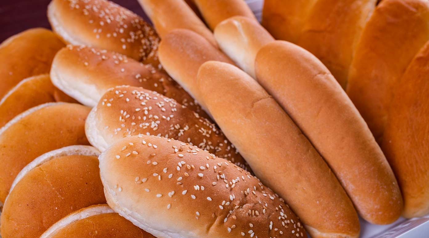مع اقتراب شهر رمضان...دراسة لرفع أسعار الخبز السياحي والصمون
