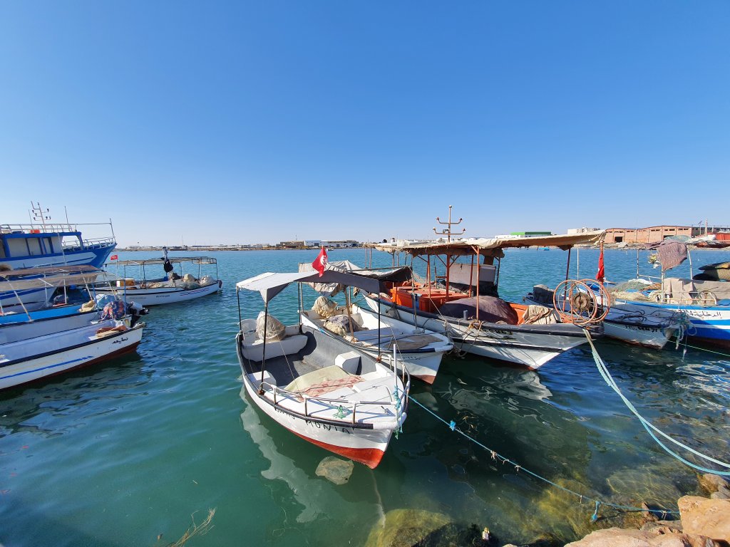 قبرص تمنع قوارب محملة باللاجئين من الدخول إلى الجزيرة