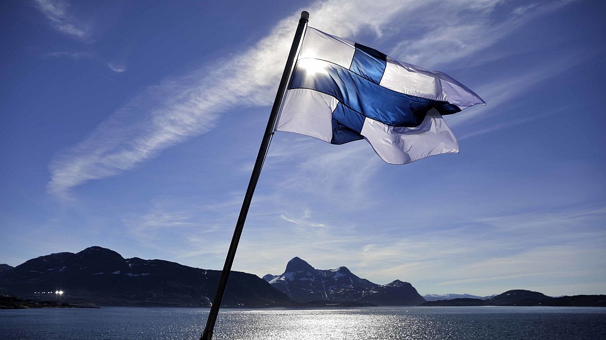 الحكومة الفنلندية تقدم مقترحاً لتعديل شروط حصول الأجانب على الجنسية