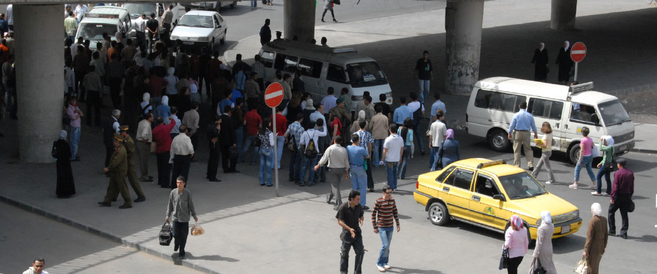 محافظة دمشق: الية جديدة  لتوزيع المحروقات على وسائل النقل وتشمل 4 ىلاف سرفيس 