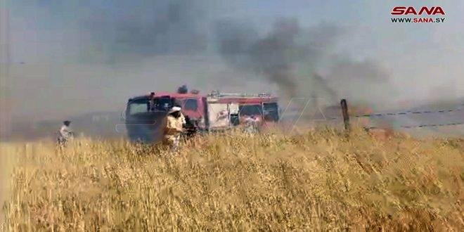 نشوب حريق في أحد حقول القمح في ريف درعا الشرقي 