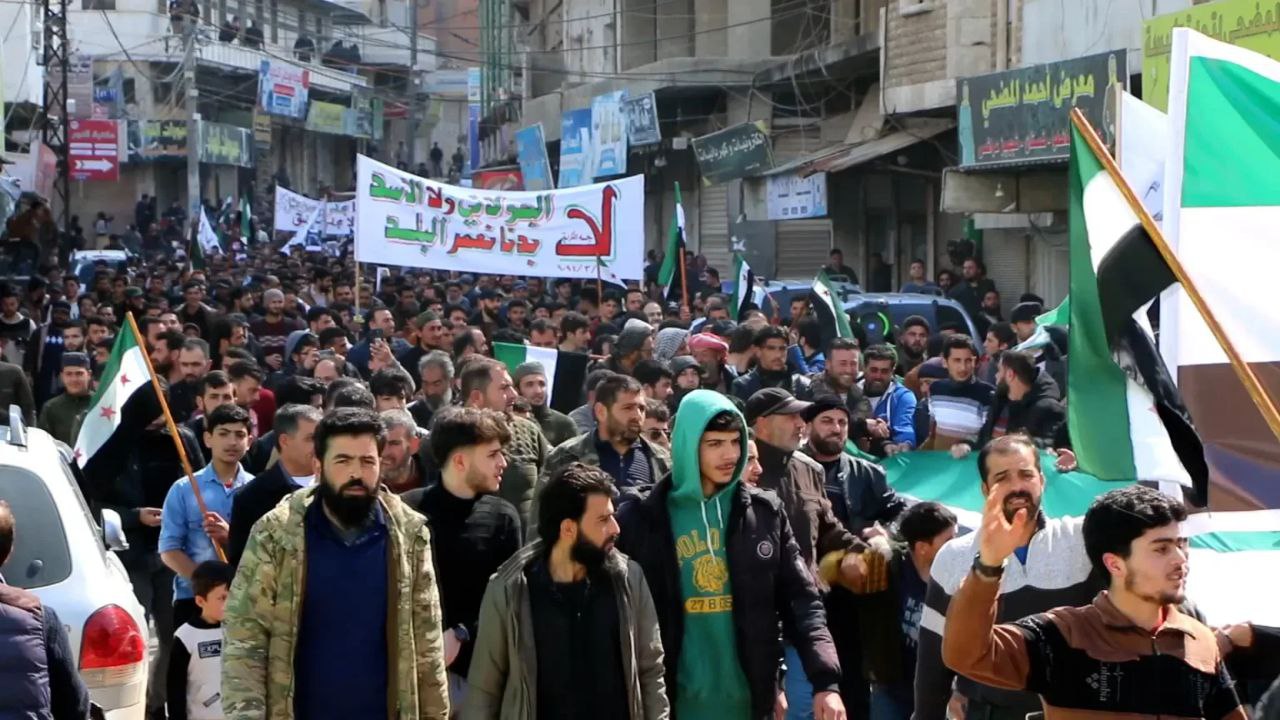 مبادرة جديدة للحل في إدلب.. و"تجمع الحراك الثوري" يعلن قبولها