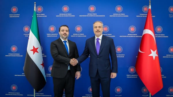 الشيباني يزور تركيا ويلتقي نظيره التركي لبحث عدة ملفات مشتركة 