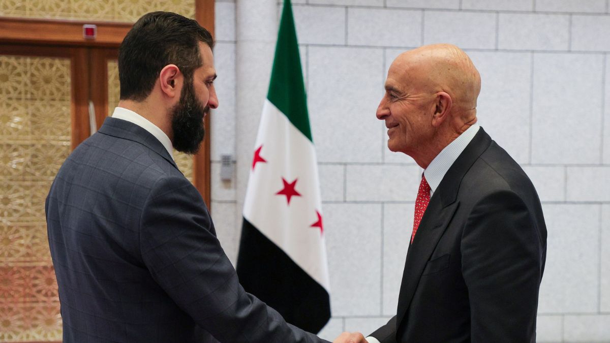 بعد لقاء الشرع وترامب.. باراك: سوريا باتت شريكاَ أساسياَ لواشنطن