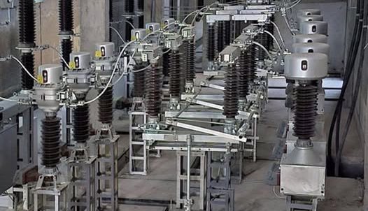 كهرباء ريف دمشق: خروج محطات التحويل عن الخدمة بسبب الاحوال الجوية