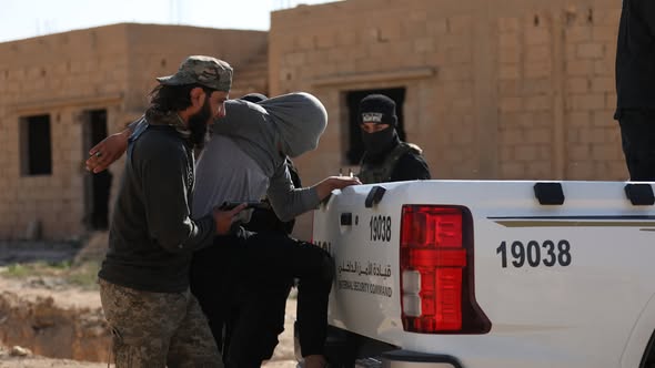 الداخلية: عملية أمنية في مناطق بدير الزور بهدف استهداف خلايا "داعش"