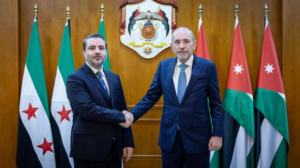 الشيباني يبحث مع نظيره الأردني في عمان قضايا مشتركة والعلاقات بين البلدين