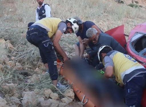 وفاة شخصين جراء سقوط سيارة من منحدر على طريق معرونة