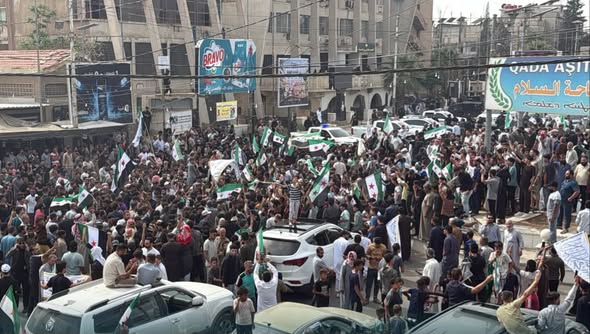 تظاهرة في الحسكة للمطالبة بالأمن و بسط سيادة الدولة 